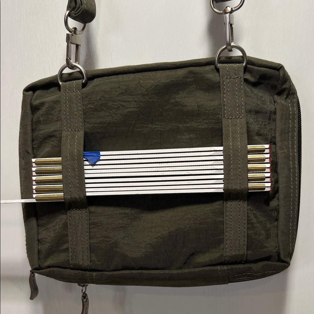 Baggallini Olive Green with Orange Interior Crossbody/Belt Bag 6.5” x 9” - Picture 4 of 4